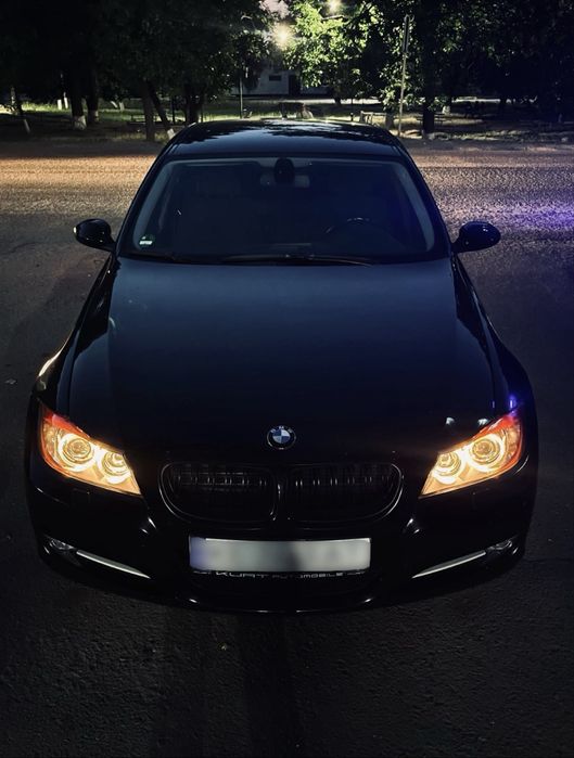 Продам BMW е90 320d на запчасти