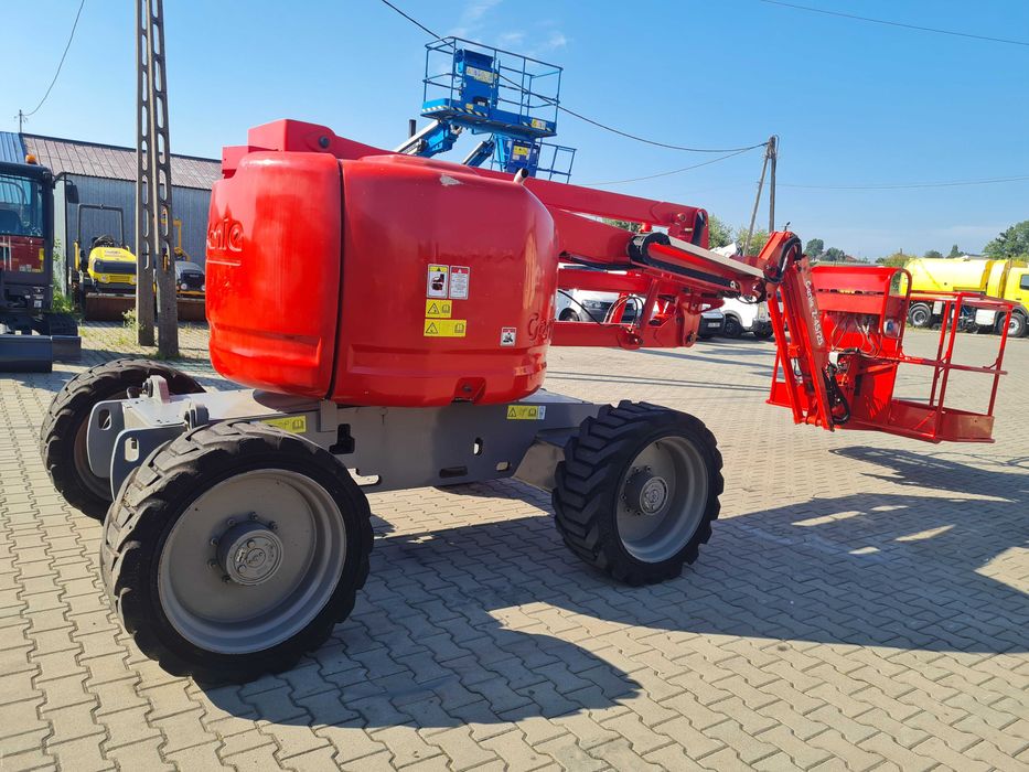 Podnośnik koszowy spalinowy Genie Z-45/25J wysokość robocza 16m, rok 2013