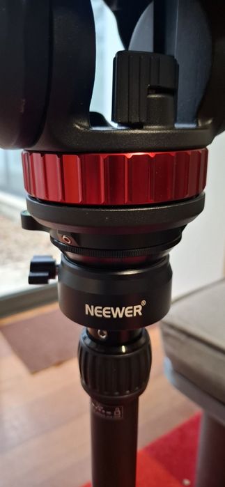 Tripé cabeça manfrotto e pernas sirui em carbono