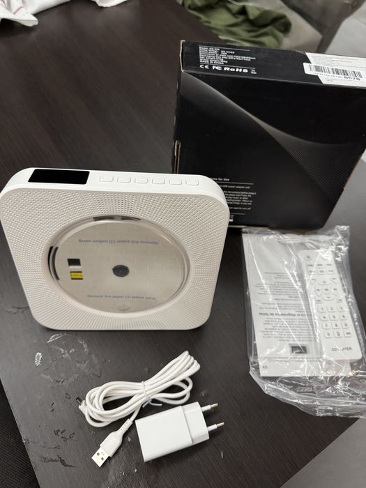 Przenośny odtwarzacz  CD fm blueth Biały