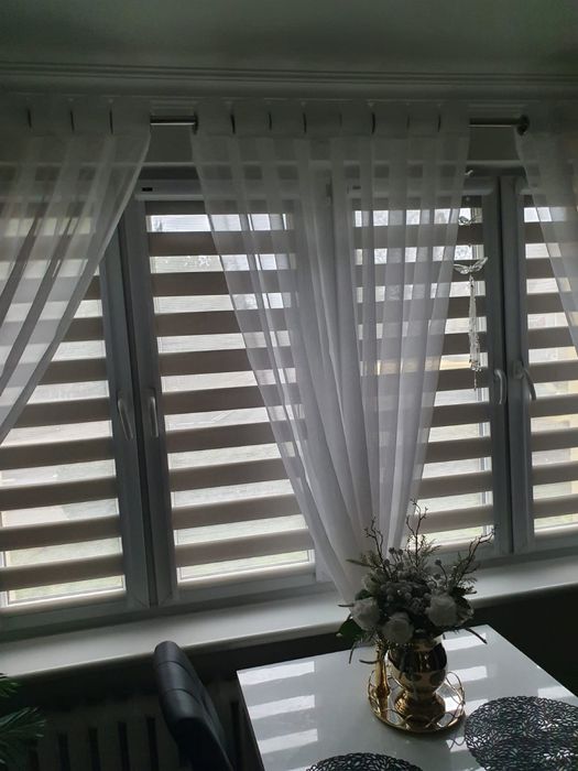 Dwa okna dwuskrzydłowe, drzwi balkonowe plus rolety ! Nowogard !