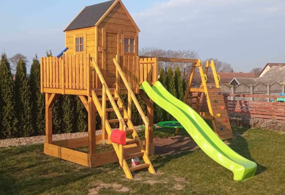 Drewniane place zabaw