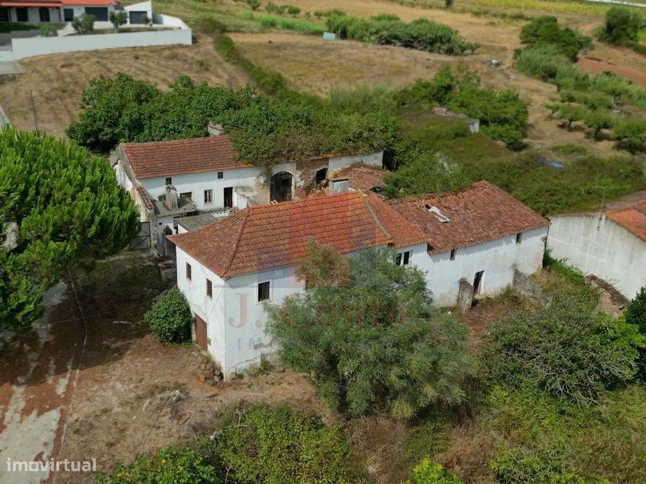 Casa Antiga para Restauro, Salir de Matos