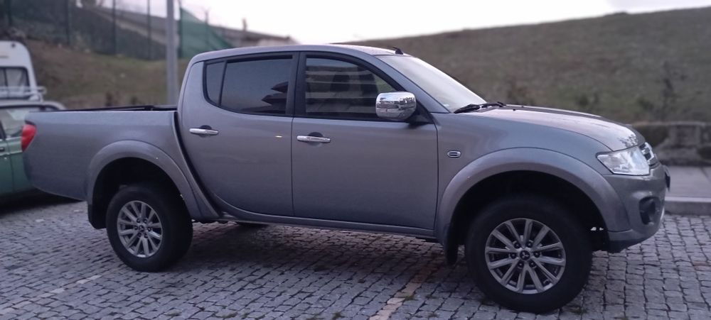 Mitsubishi L200 4X4 2015 180cv