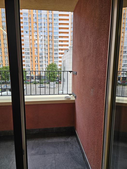 Подобова оренда квартири в "Сан Франциско", метро Нивки, Берестейський