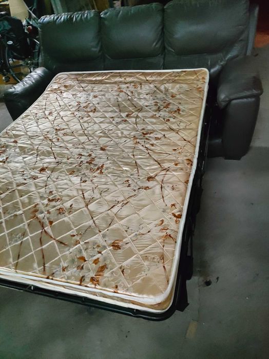 kanapa rozkładana z łóżkiem