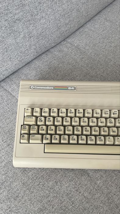 Retro komputer Commodore 64 (C64)