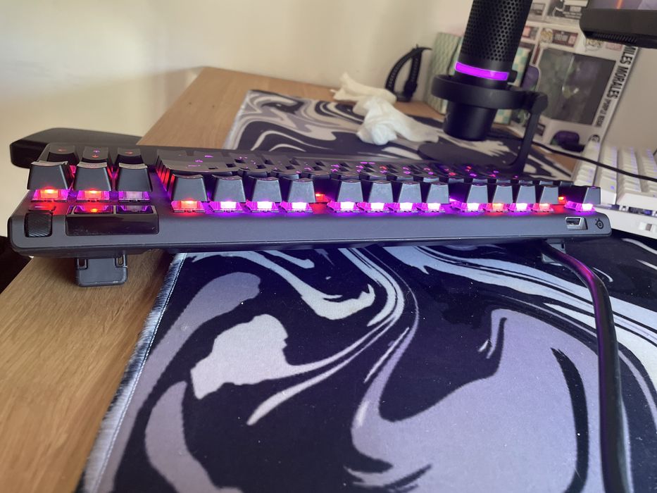 SteelSeries Apex 7 TKL, teclado gamming