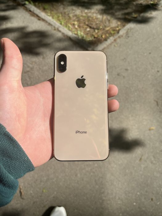 Iphone xs розбитий