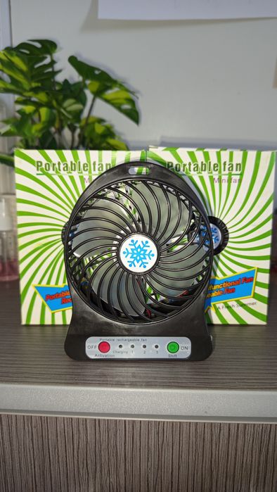 Портативний USB-вентилятор на акумуляторі