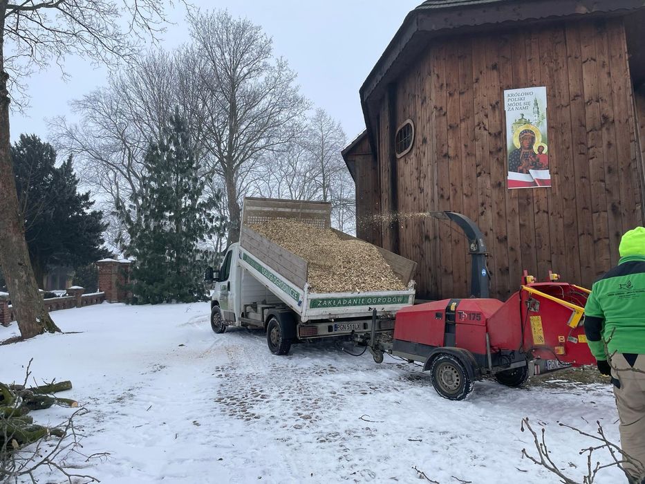 Wycinka drzew,  karczowanie działek, usługi rębakiem