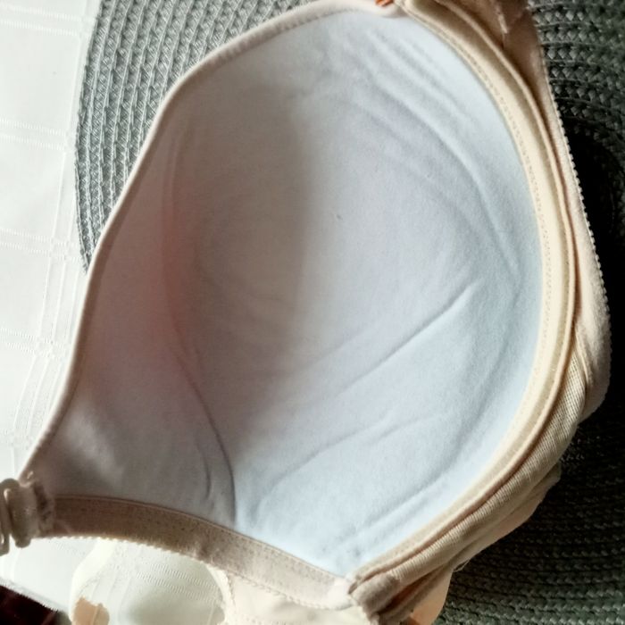 Biustonosz push up, beżowy Kris 85D