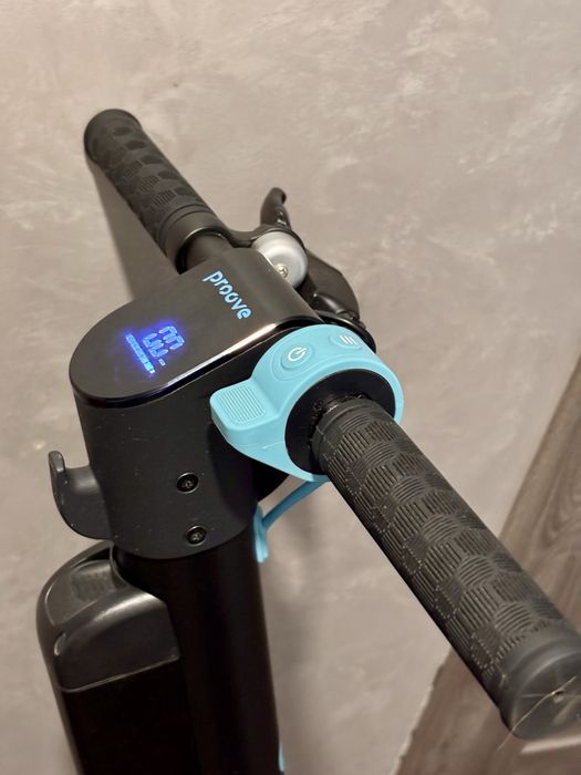 Електросамокат Proove Model X-City Pro