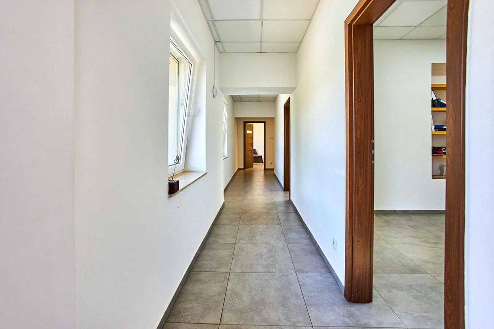 Do wynajęcia hala produkcyjno-magazynowa 2500 m2 z dużym placem 2,8ha