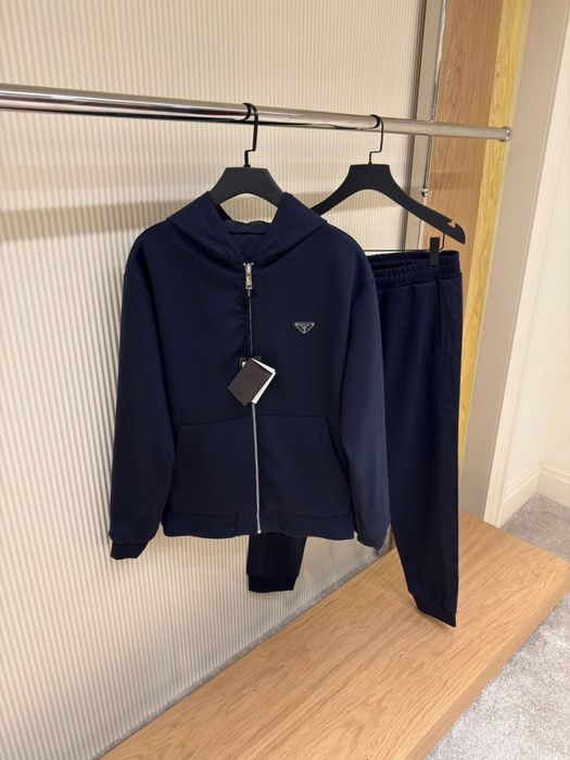 Чоловічий спортивний костюм prada двусторонній