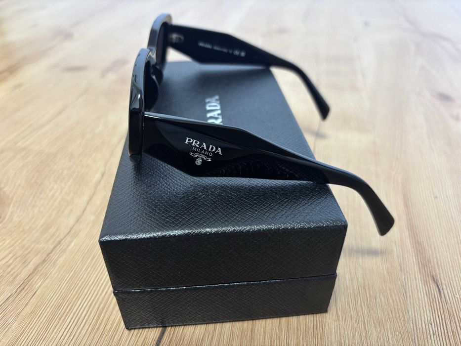 Okulary przeciwsłoneczne Prada
