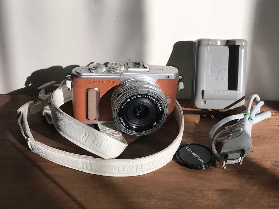 Sprzedaję Olympus PEN-E PL8, MFT Mikro Cztery Trzecie, brązowy