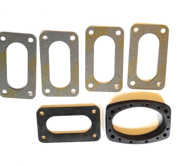 Uszczelki gaźnika Fiat 125p FSO Polonez .