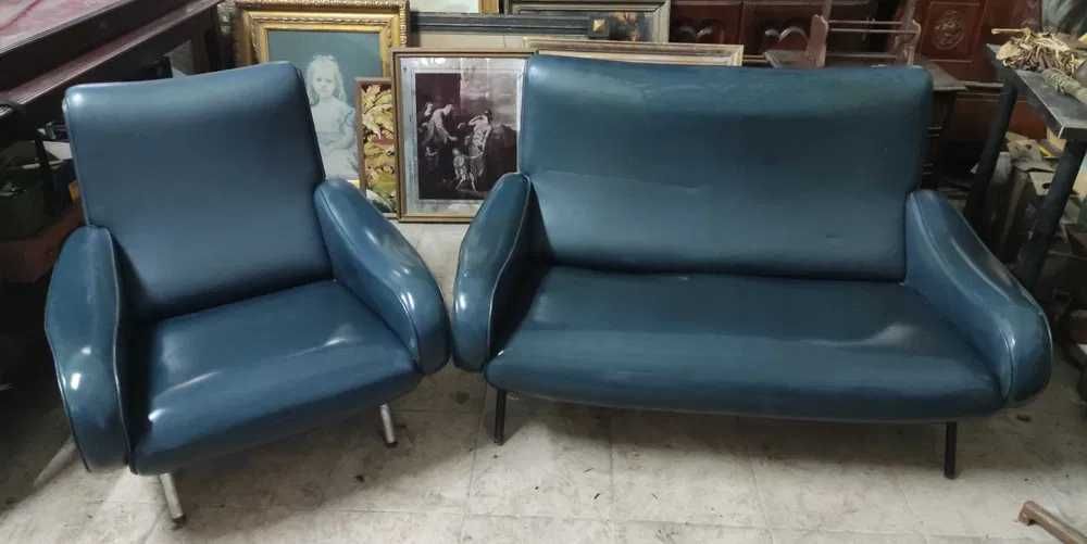 Conjunto de Sofá e Poltrona Vintage – Anos 50