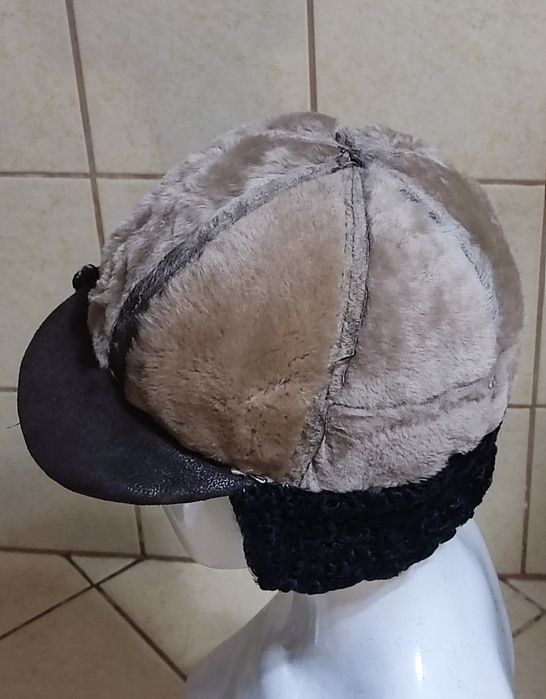 Skorzana czapka z daszkiem