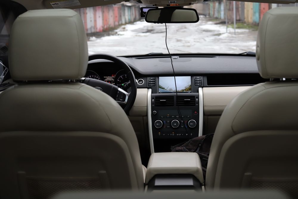 Land rover discovery sport 2016