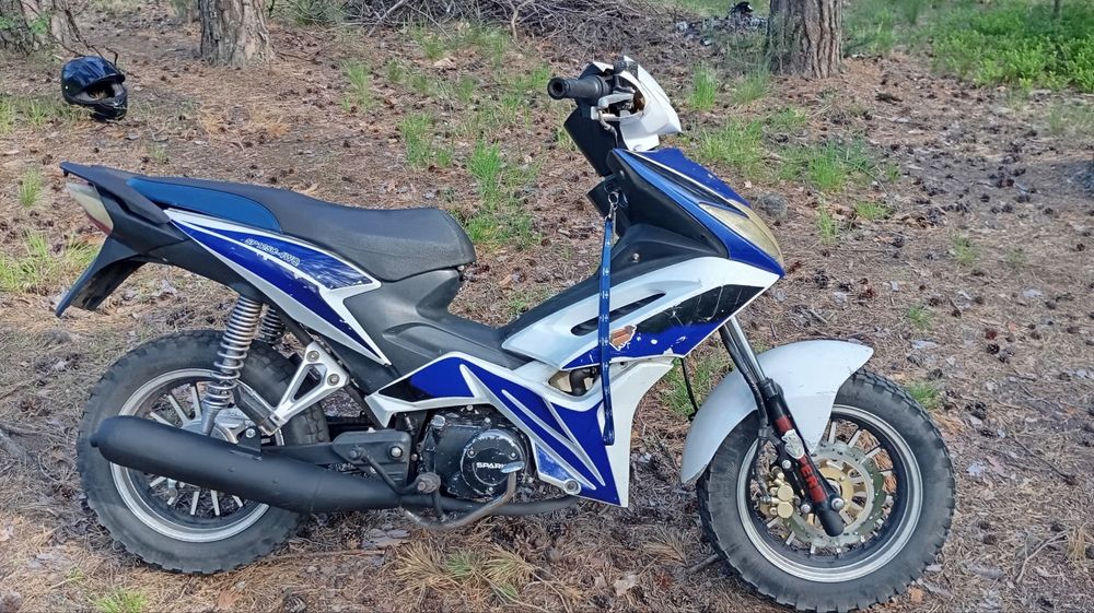 Продам  мотоцикл spark125 c-4wq