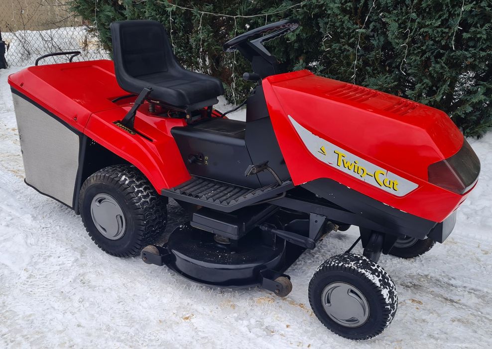 Traktorek kosiarka Castel Garden twin cut silnik 16km pompa manualna