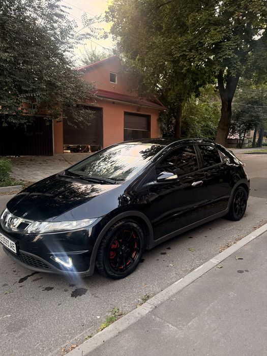 Honda civik 2008 5D , 1.8 газ/бенз ,6ст механика