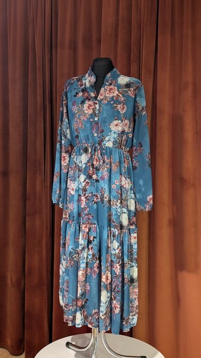 Sukienka w rozmiarze 42