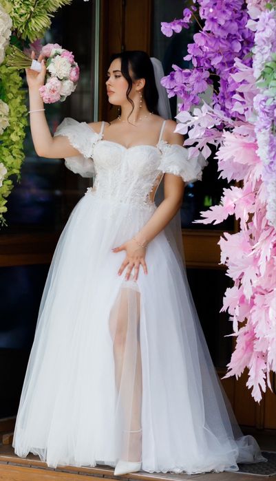 Продам Весільну сукню