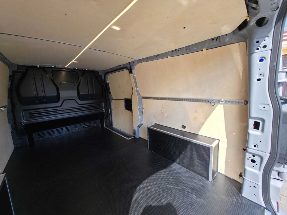 Zabudowa ze sklejki MAN TGE Volkswagen Caddy Transporter Crafter Van