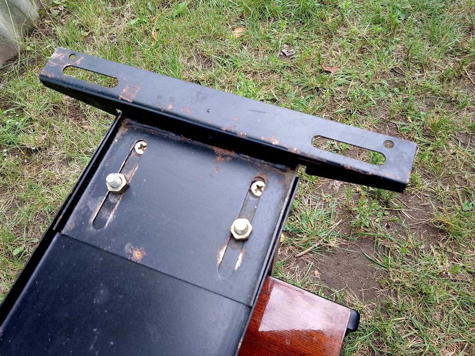 Журнальный столик,  столик-подставка