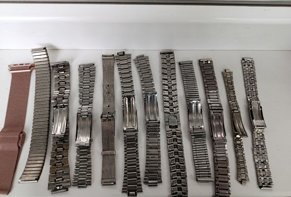 Браслети для годинників