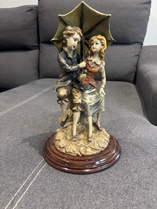 Estatueta em Marfinite