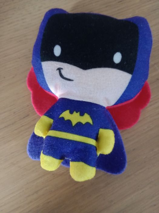 Batgirl Maskotka i Wisiorek + Zegarek WinX - McDonald's