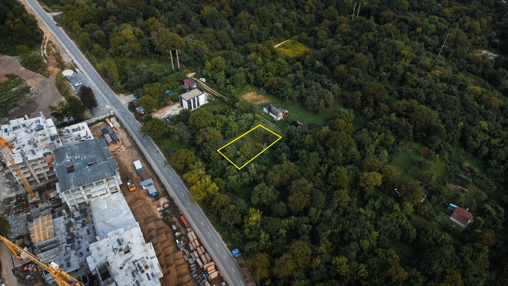 Земельна ділянка під забудову по вул. Пилипа Орлика