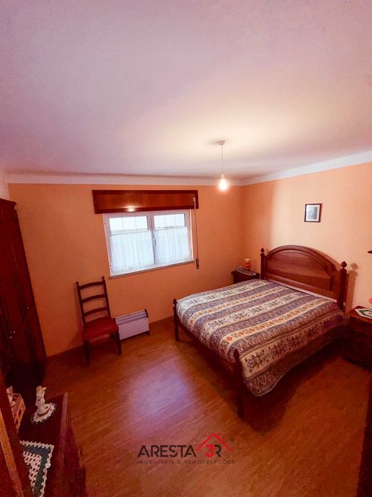 Vende-se moradia T4 Lamegal