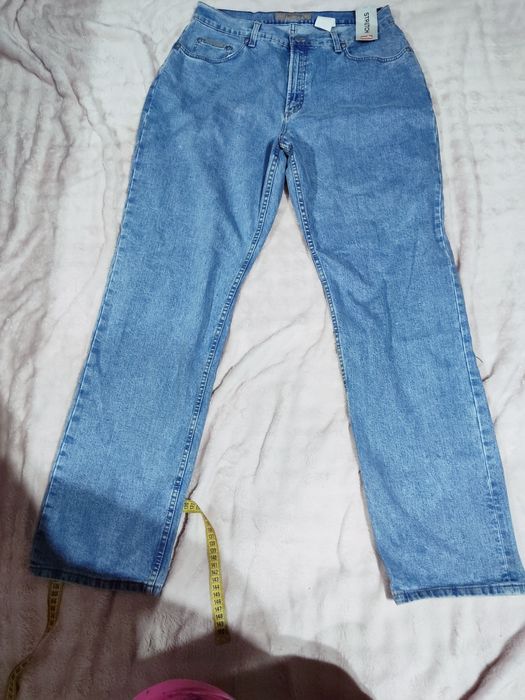 Spodnie Slim fit