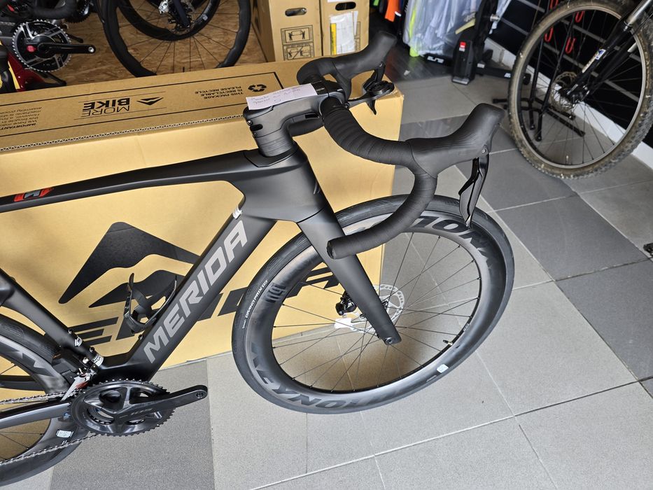 Merida reacto 105 di2 e rodas reynolds