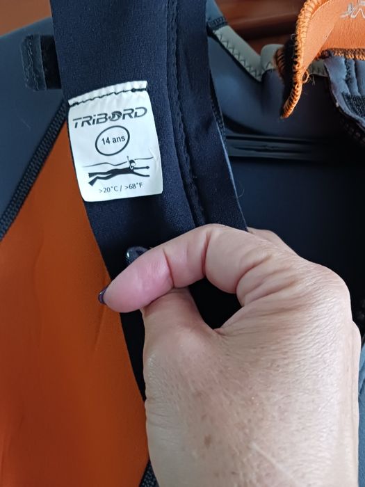 Fato surf neoprene 14 anos  Tribord