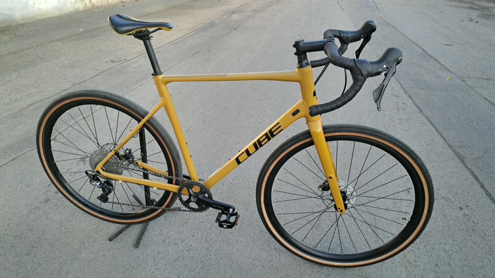 Rower gravel Cube Nuroad Ex