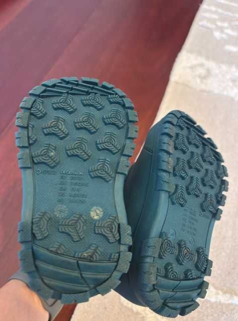 botas neve quentes Decathlon tamanho 20