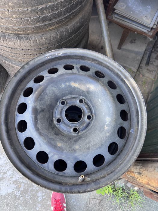 Продам диски R16 5x105