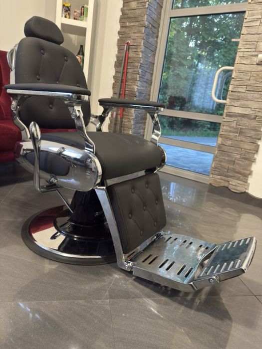 Fotel barberski/fryzjerski klasyczny,elegancki ,stan bardzo dobry