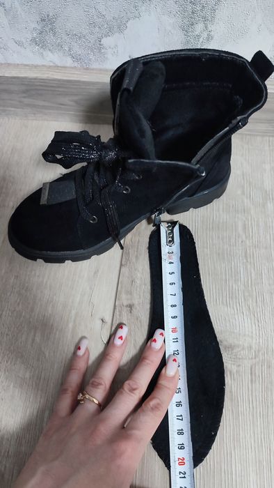 Черевики на дівчинку, розмір 32,