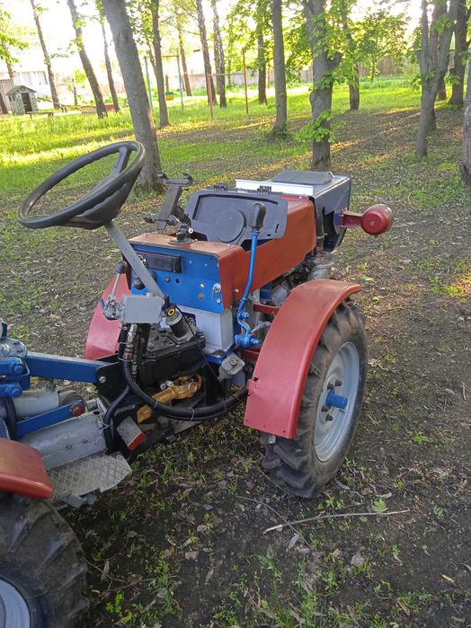 продам трактор, міні трактор