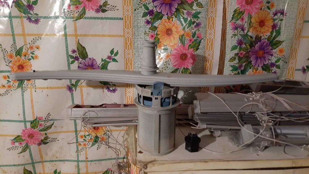 ПОСУДОМИЙКА Індезіт indesit корзина Ariston Indesit