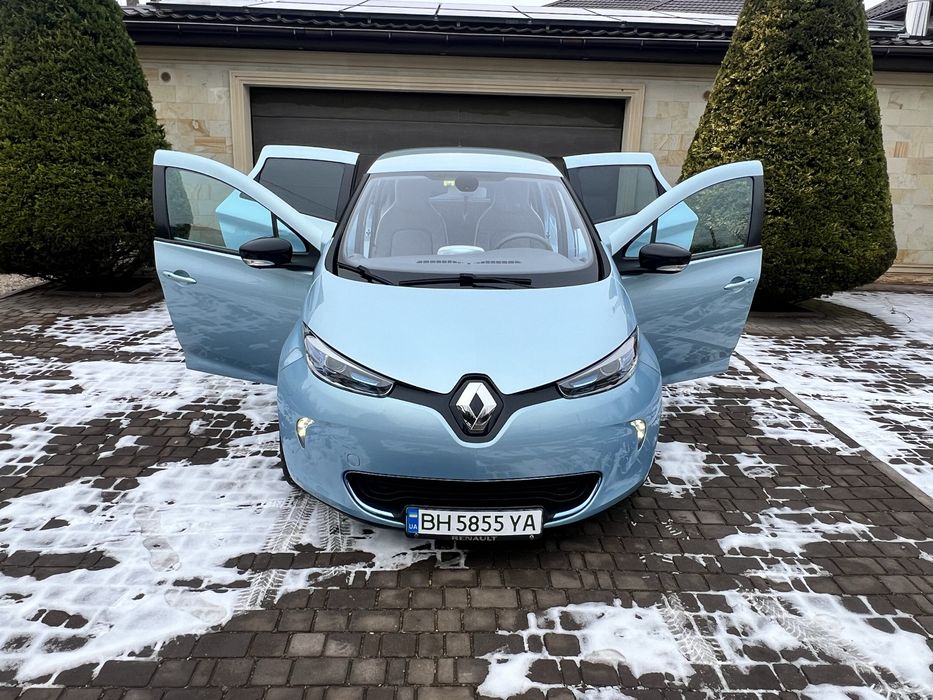 Продам Renault Zoe в идеальнишом состоянии