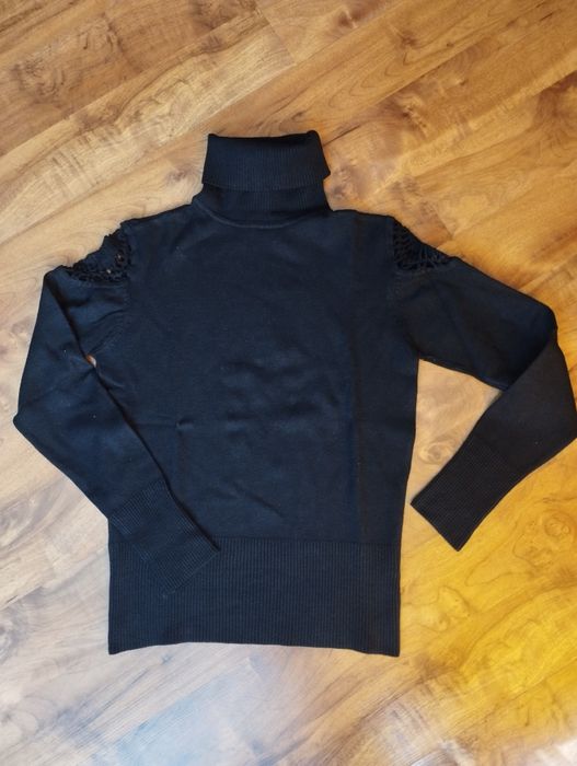 Czarny elegancki golf