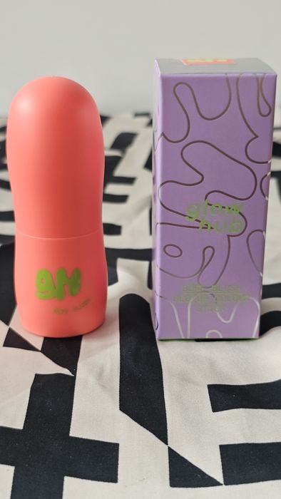 Glow Hub Buff Blush, Róż do policzków